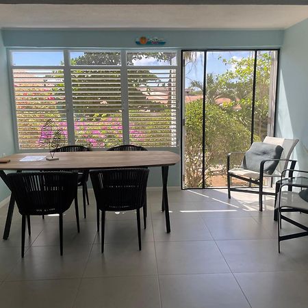 Kas di BaMi op Seru Coral Resort - Ruim appartement met groot zwembad en tropische tuin Willemstad Buitenkant foto