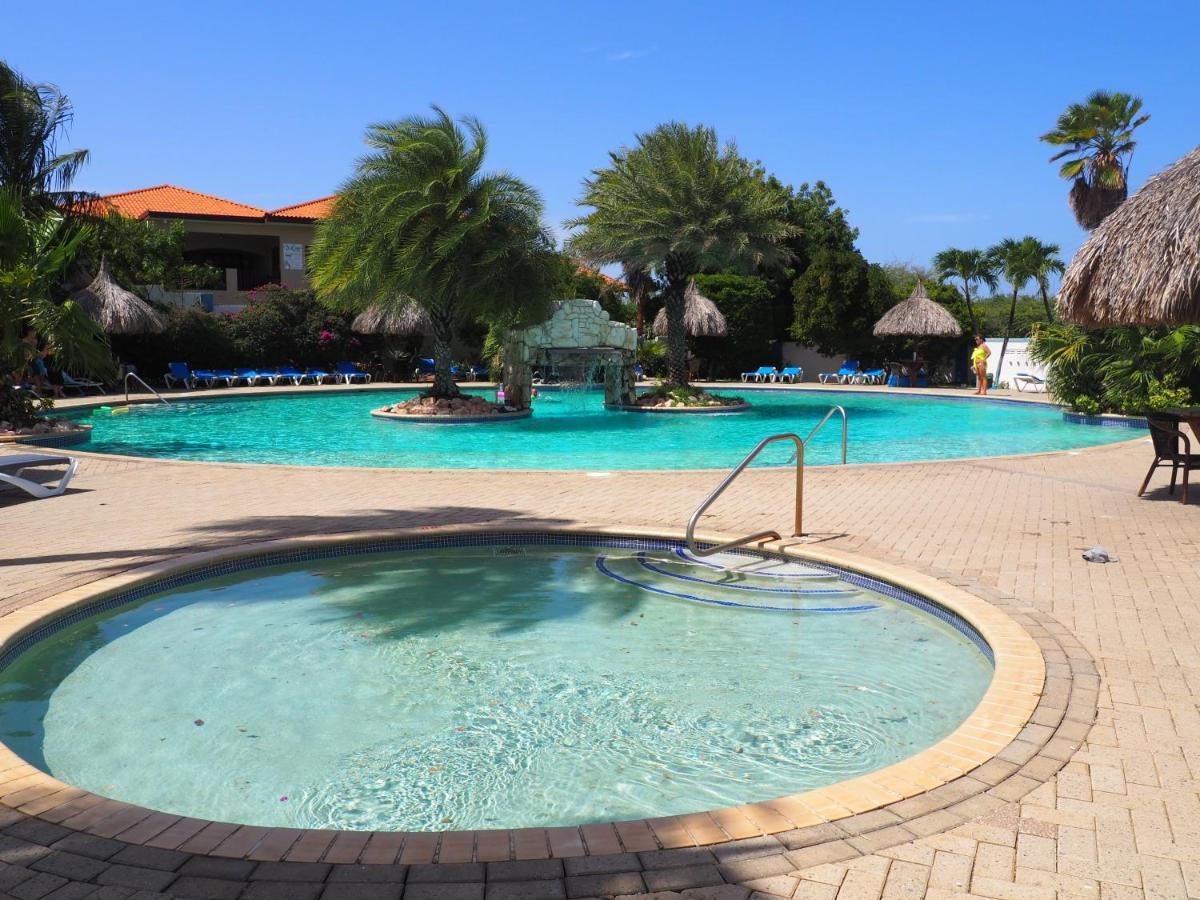 Kas di BaMi op Seru Coral Resort - Ruim appartement met groot zwembad en tropische tuin Willemstad Buitenkant foto
