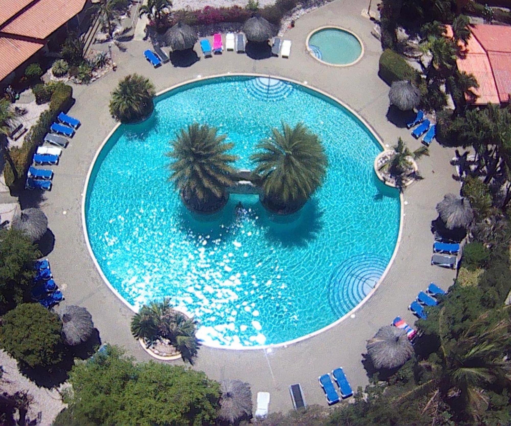 Kas di BaMi op Seru Coral Resort - Ruim appartement met groot zwembad en tropische tuin Willemstad Buitenkant foto